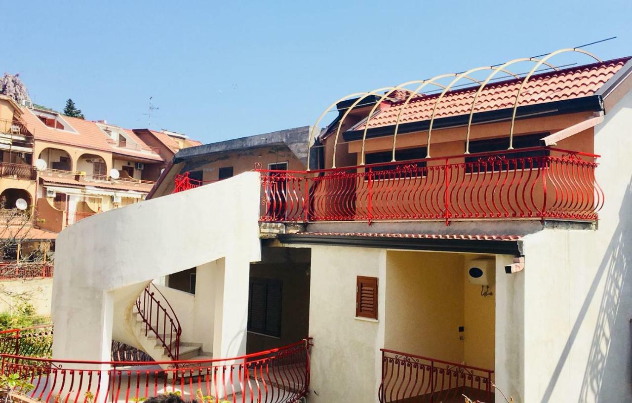 La Casa Del Sole Sorgente Apartment Letojanni Ngoại thất bức ảnh
