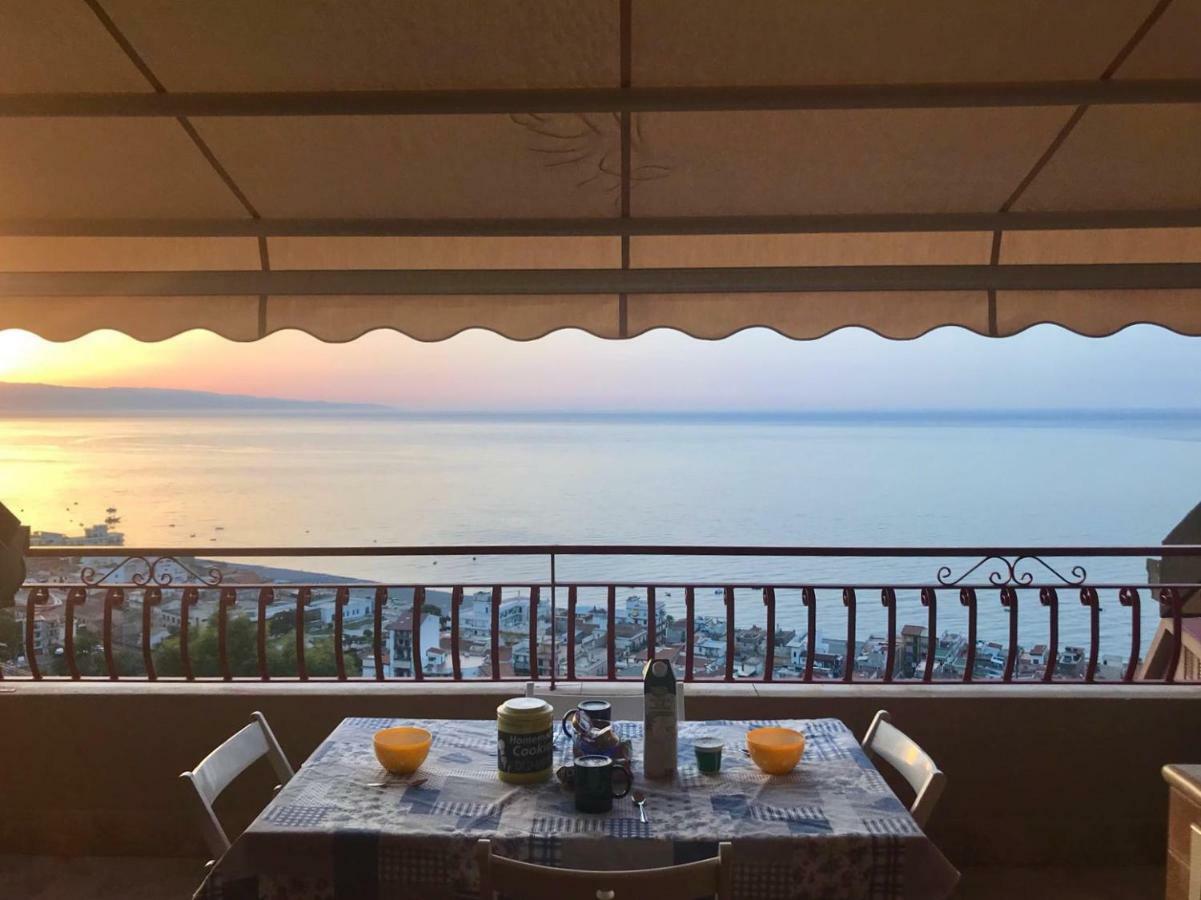La Casa Del Sole Sorgente Apartment Letojanni Ngoại thất bức ảnh
